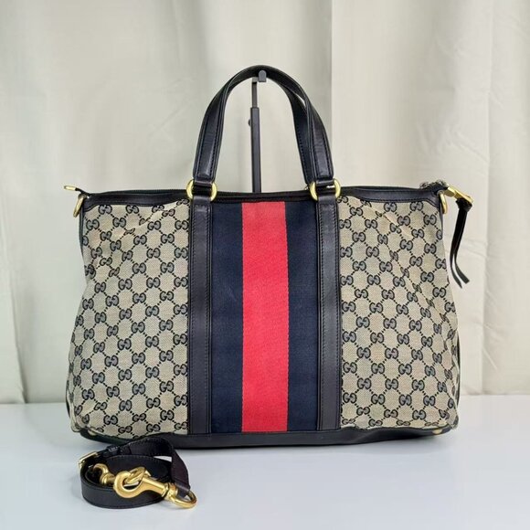 Gucci GG Logo Supreme Shoulder Bag  with Red and Navy Stripes Classic Design - Picture 2 of 10